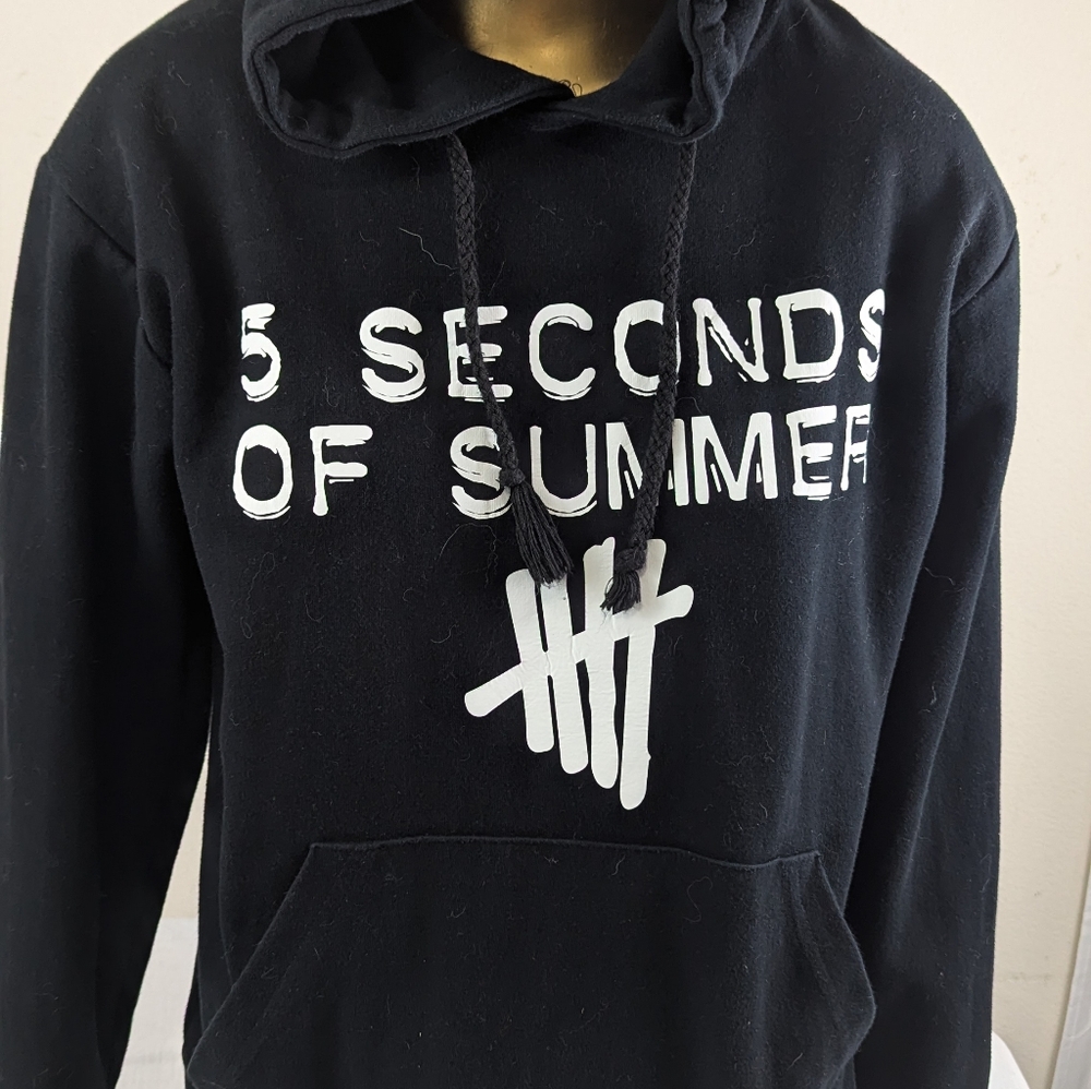 5 Seconds of Summer Black Hoodie Medium